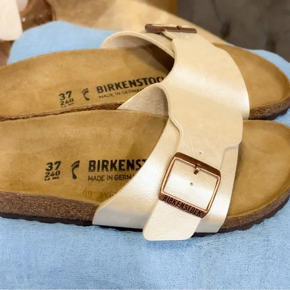 Birkenstock Catalina in Graceful Pearl White - Picture 9 of 13